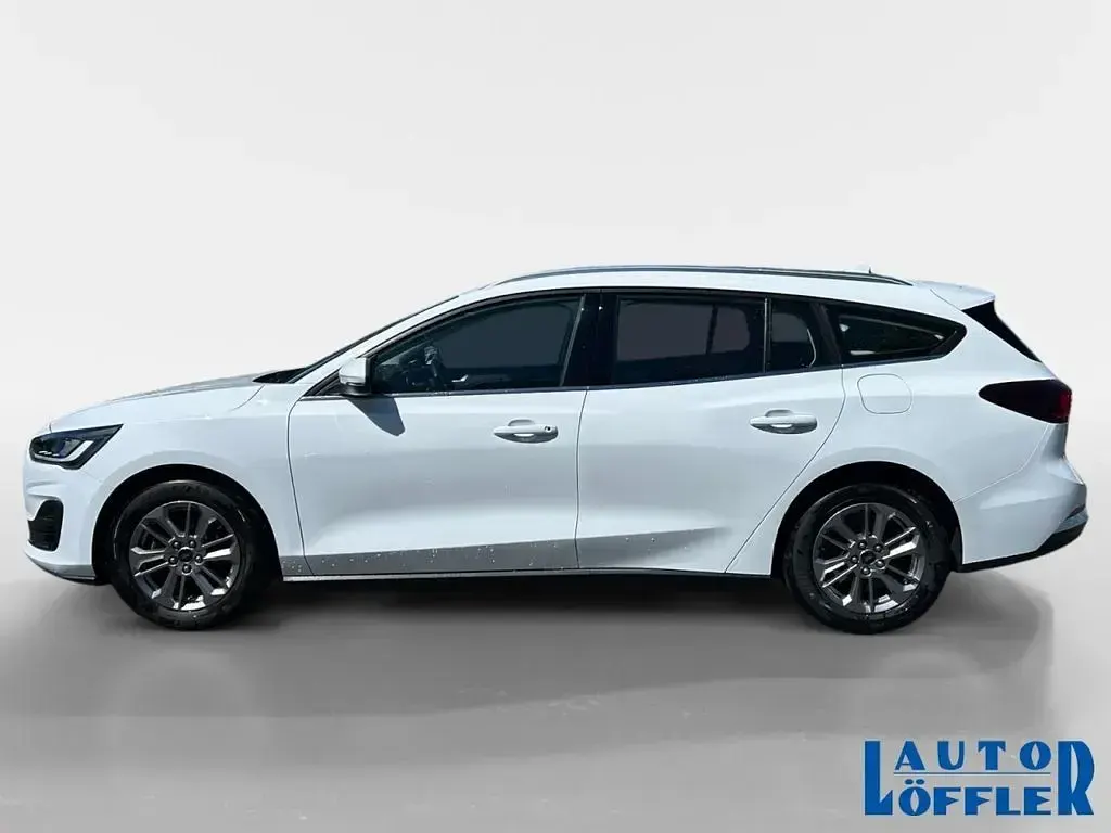 Używany Ford Focus Titanium 125 KM (91 kW) 2023 Biały Kombi