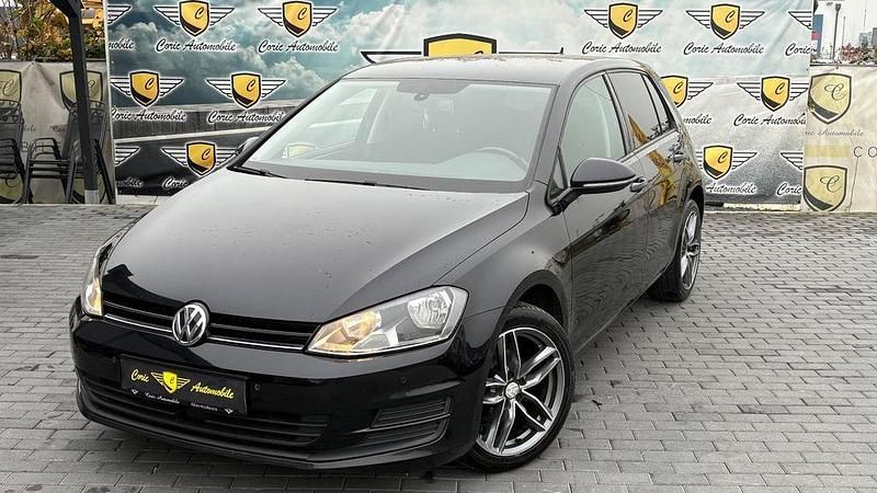 Schwarz Gebraucht 2015 VW Golf VII Comfortline Limousine | 7.199 € (Guter Preis) - Bild 1/4