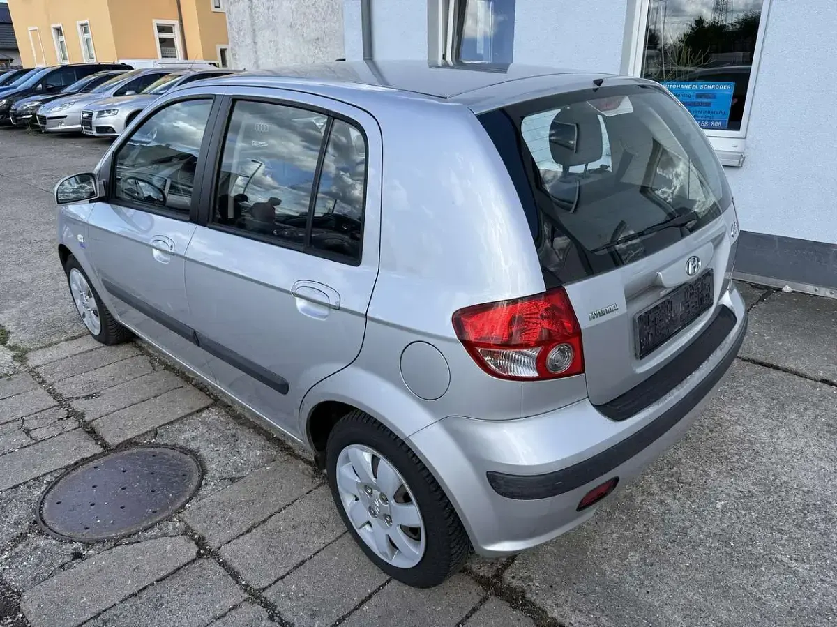 Gebraucht Hyundai Getz Basis 63 PS (46 kW) 2003 Starsilber iii m2 Kleinwagen