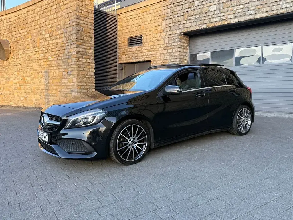 Gebraucht Mercedes A200 AMG 136 PS (100 kW) 2017 Schwarz Kleinwagen