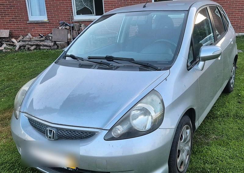 Silber Gebraucht 2006 Honda Jazz Kleinwagen | 1.250 € (Guter Preis) - Bild 1/4