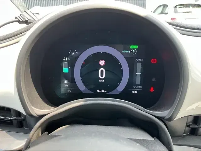 Gebraucht Fiat 500e Basis 86 kW (118 PS) 2023 Arktis weiß) (weiss Kleinwagen