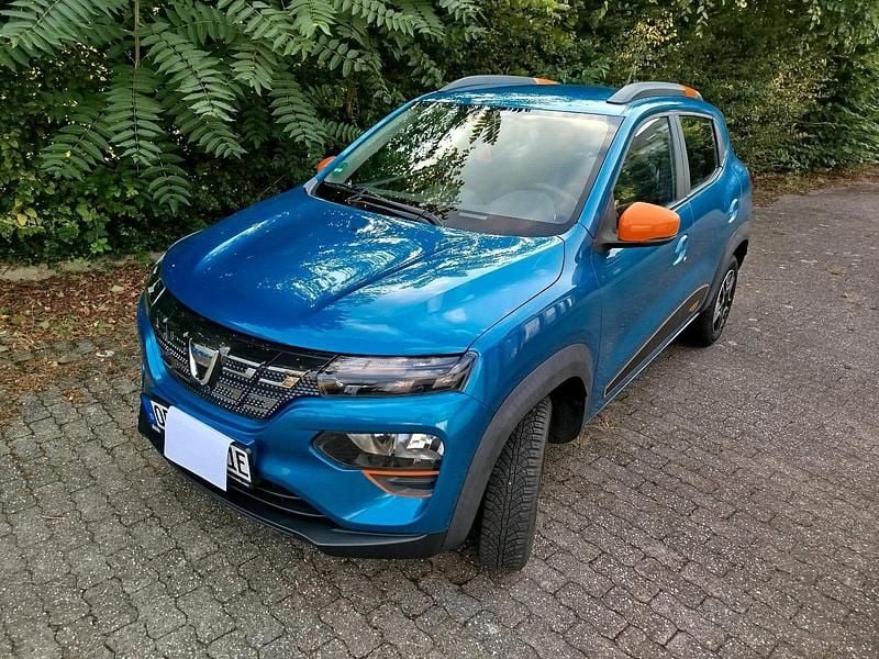 Blau Gebraucht 2022 Dacia Spring Comfort Plus Kleinwagen | 10.450 € (Fairer Preis) - Bild 1/4