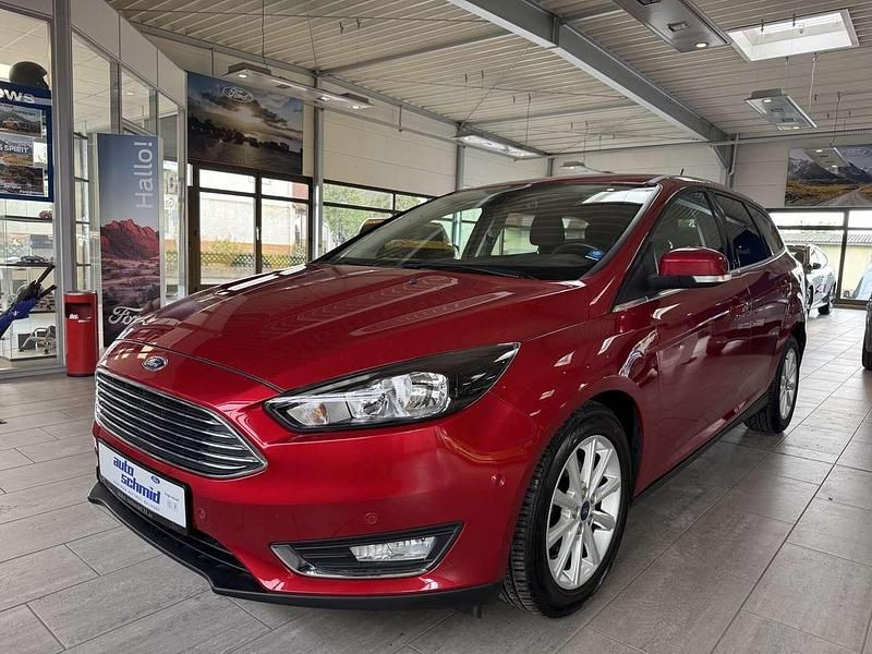 Candyrot Gebraucht 2018 Ford Focus Titanium Kombi | 10.990 € (Fairer Preis) - Bild 1/4