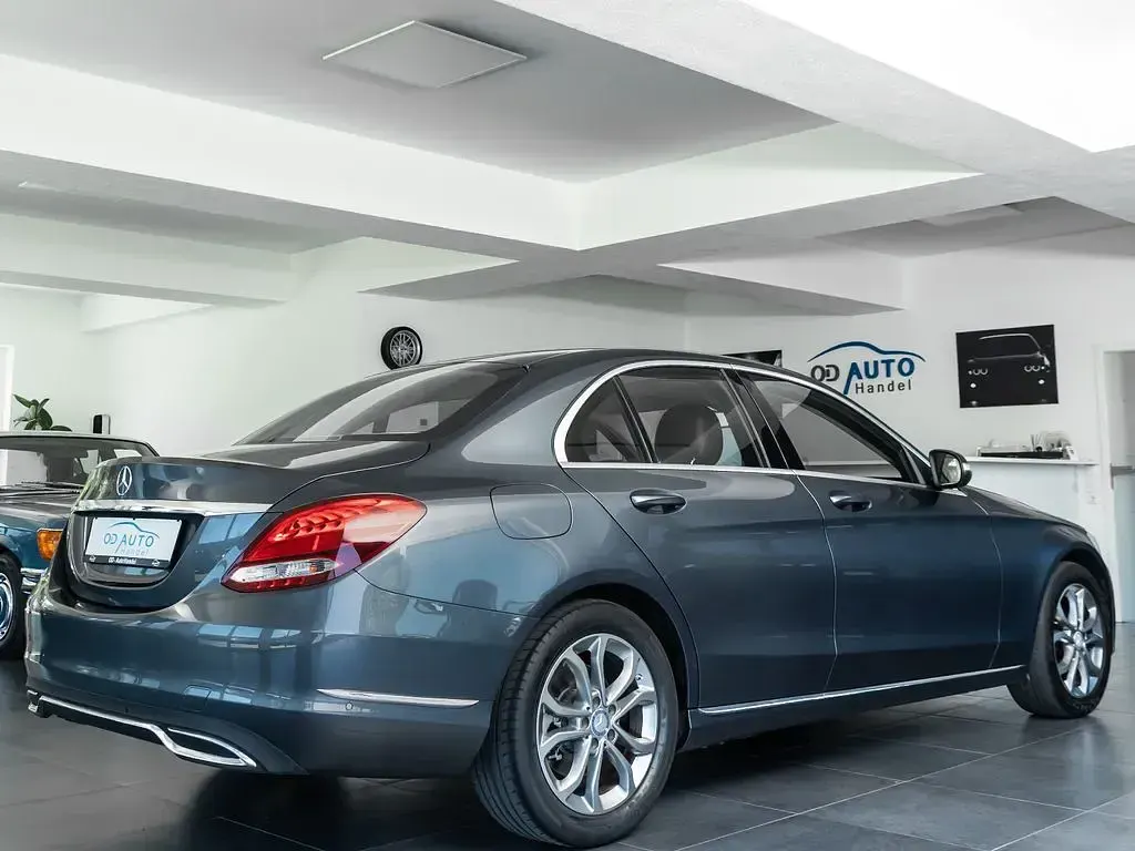 Gebraucht Mercedes C180 Avantgarde 156 PS (114 kW) 2014 Grau Limousine