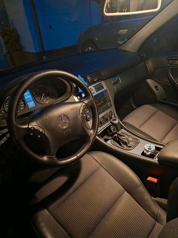 Gebraucht Mercedes C220 122 PS (89 kW) 2007 Kombi
