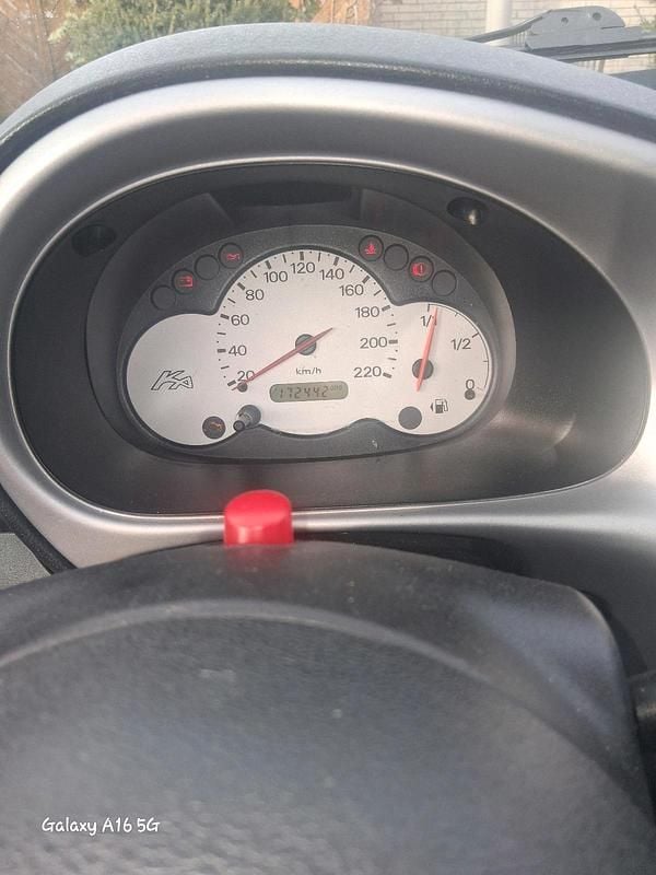 Gebraucht Ford Ka 62 PS (45 kW) 2006 Violet Kleinwagen