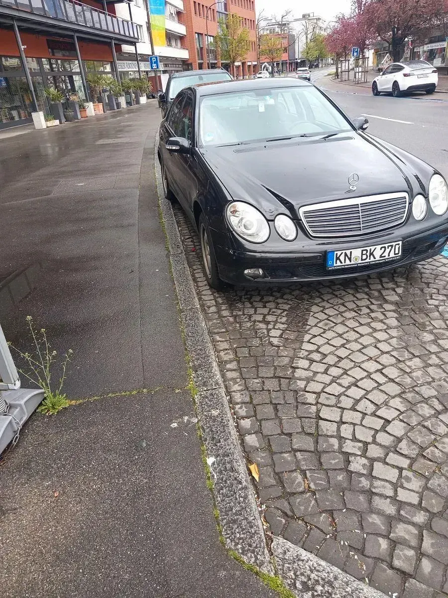 Gebraucht Mercedes E200 Classic 136 PS (100 kW) 2006 Schwarz Limousine