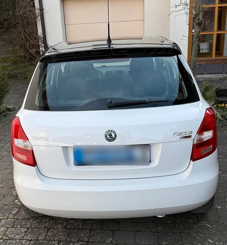 Gebraucht Skoda Fabia 60 PS (44 kW) 2009 Weiß Limousine