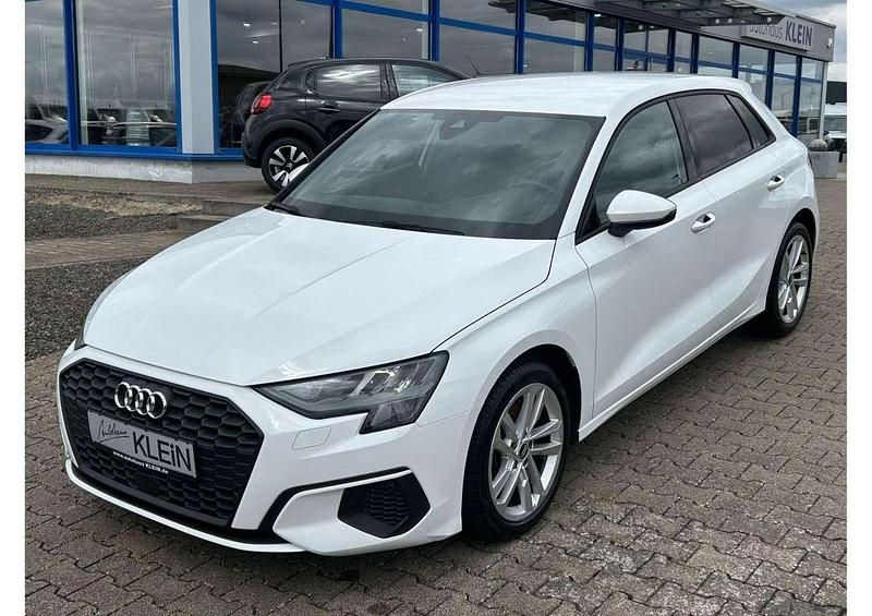 Gebraucht Audi A3 Sportback 110 PS (80 kW) 2021 Ibis weiss Kleinwagen