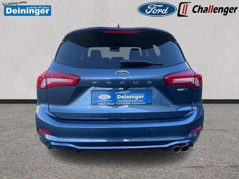 Gebraucht Ford Focus 155 PS (114 kW) 2021 Chromablau (metallic) Kombi