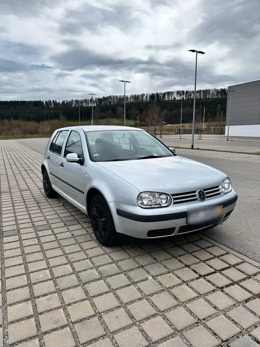 Gebraucht VW Golf IV Basis 75 PS (55 kW) 2002 Silber Kleinwagen