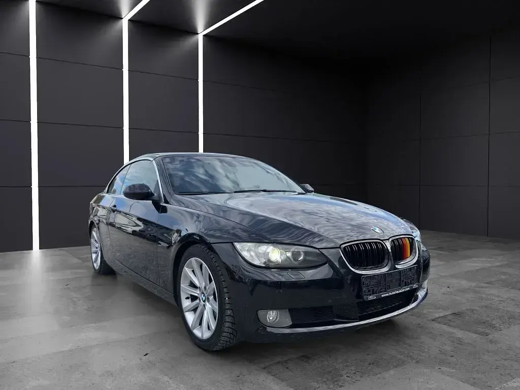 Gebraucht BMW 330 Cabriolet 231 PS (169 kW) 2007 Schwarz Cabrio