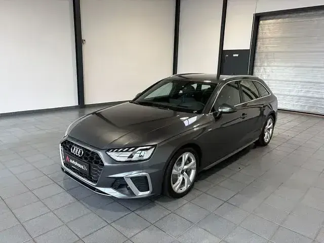 Gebraucht Audi A4 S-Line 204 PS (150 kW) 2023 Grau Kombi