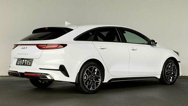 Gebraucht Kia ProCeed 140 PS (102 kW) 2024 Weiß Kleinwagen