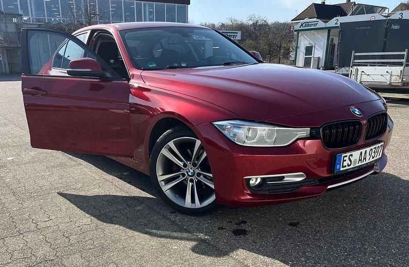 Usata BMW 318 143 CV (105 kW) 2014 Rosso Berlina
