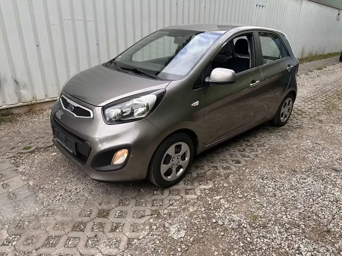 Gebraucht Kia Picanto Edition 7 69 PS (50 kW) 2011 Titaniumsilber met. Kleinwagen