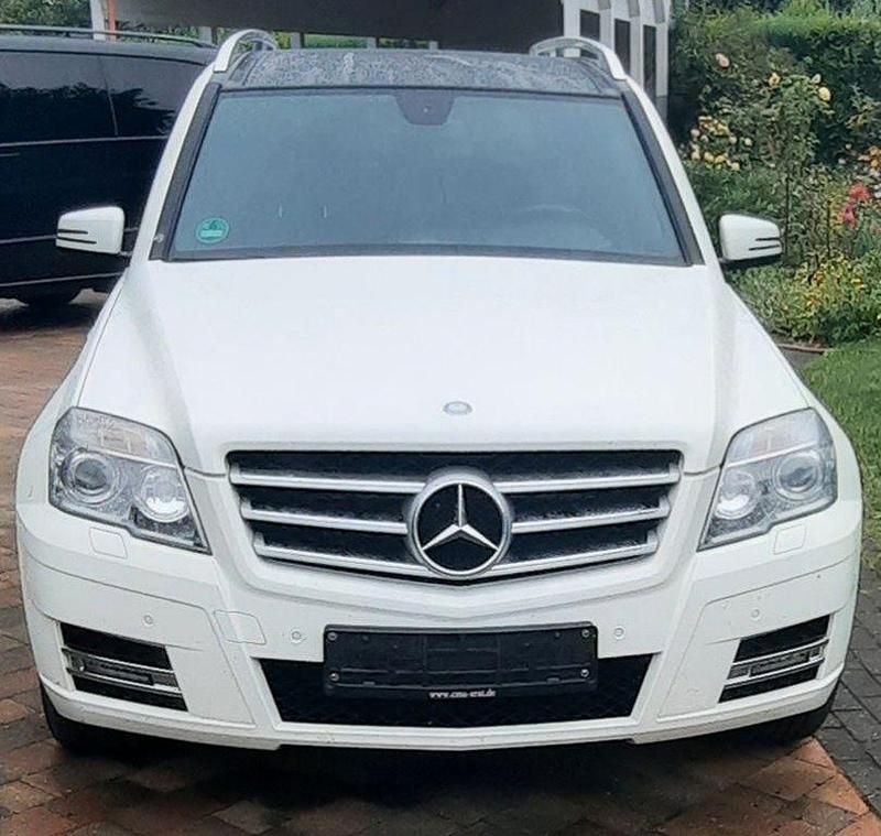Weiß Gebraucht 2012 Mercedes GLK250 SUV | 16.199 € (Fairer Preis) - Bild 1/4