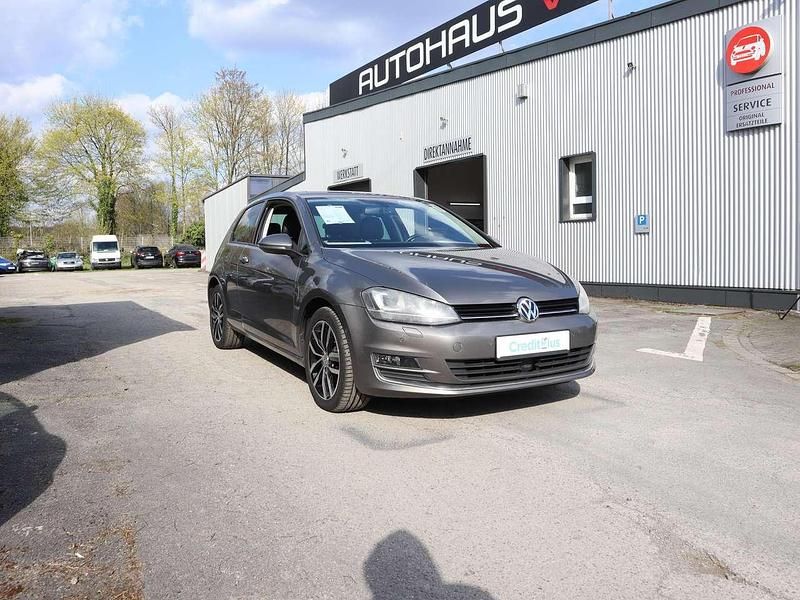Gebraucht VW Golf VII Highline 140 PS (102 kW) 2013 Limestone grey Kleinwagen