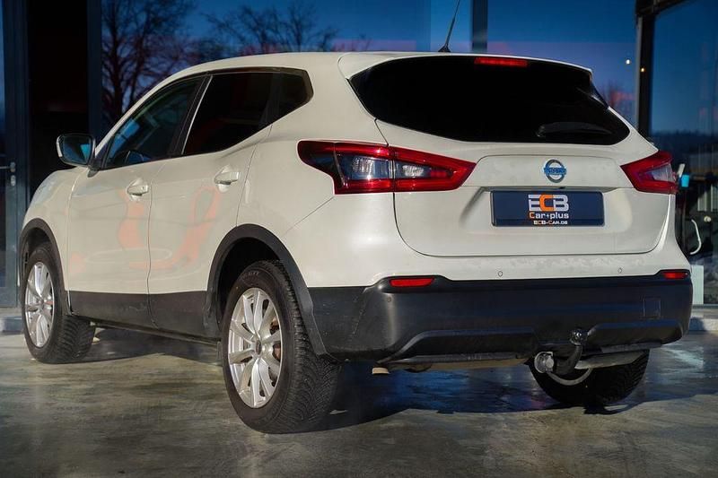 Gebraucht Nissan Qashqai Acenta 116 PS (85 kW) 2019 Weiß SUV