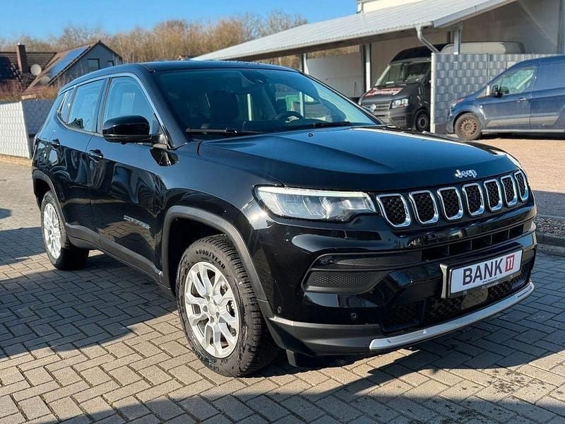 Gebraucht Jeep Compass Altitude 131 PS (96 kW) 2024 Schwarz SUV