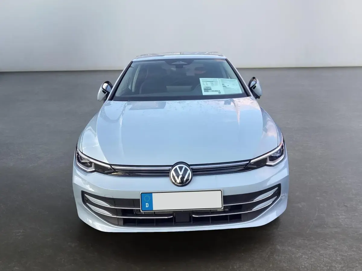 Gebraucht VW Golf VIII Style 116 PS (85 kW) 2026 Limousine