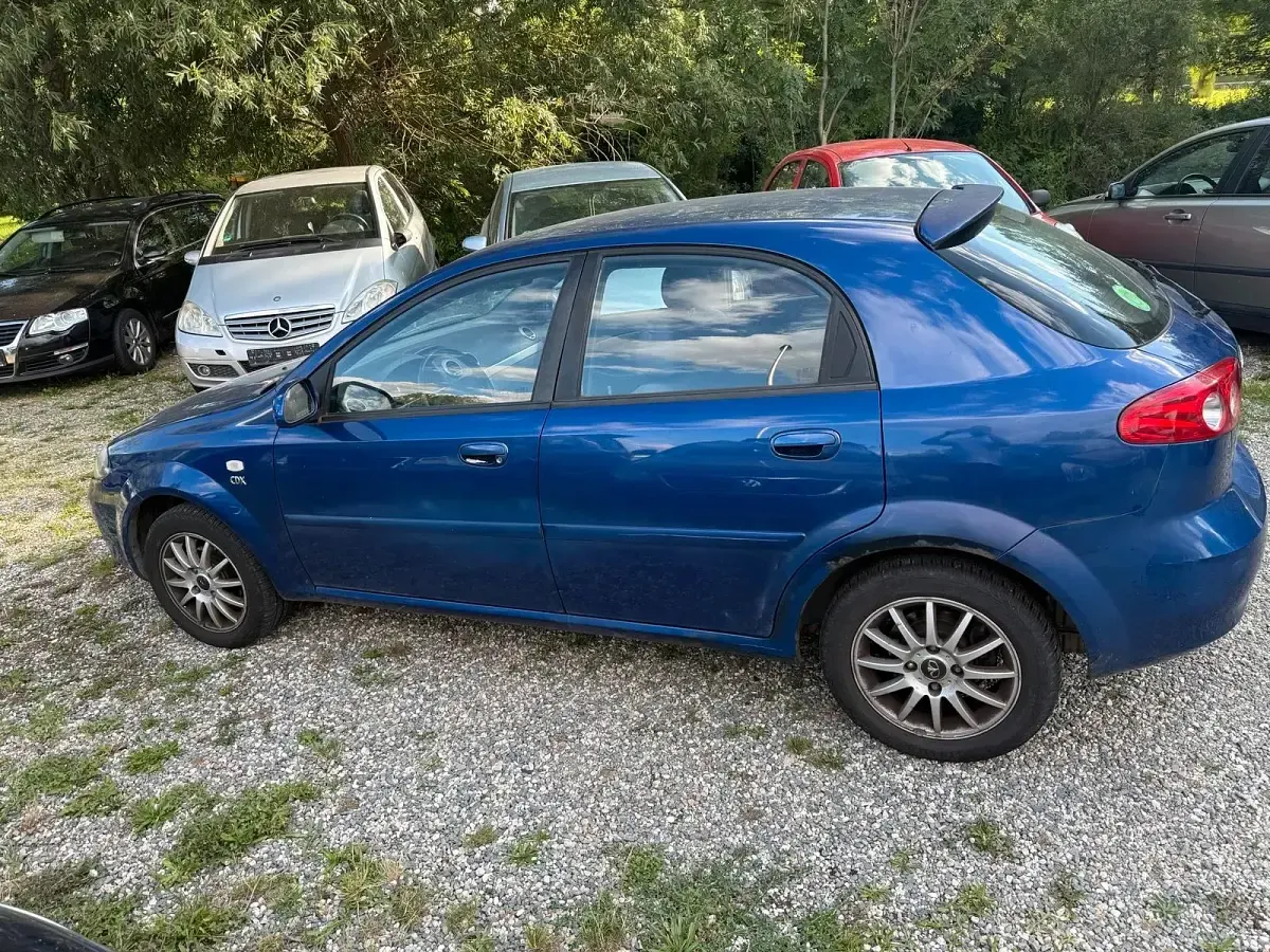 Gebraucht Chevrolet Lacetti CDX 122 PS (89 kW) 2005 Blau Limousine