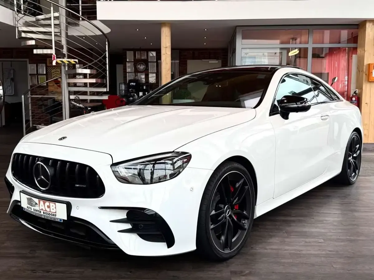Gebraucht Mercedes E53 AMG AMG 435 PS (319 kW) 2023 Weiß Coupé