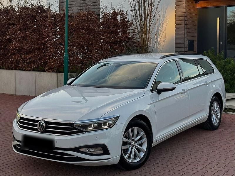 Gebraucht VW Passat Elegance 150 PS (110 kW) 2020 Weiß Kombi