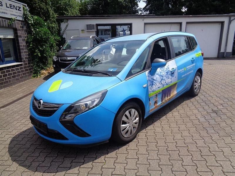 Silber Gebraucht 2012 Opel Zafira Tourer Edition Van / Kleinbus | 5.750 € (Superpreis) - Bild 1/4