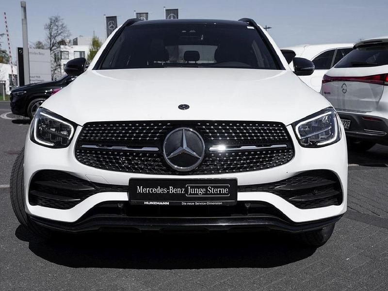 Gebraucht Mercedes GLC220 AMG 194 PS (142 kW) 2020 Polarweiss SUV