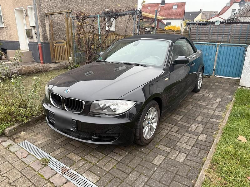 Schwarz Gebraucht 2006 BMW 118 Cabriolet Cabrio | 4.099 € - Bild 1/4