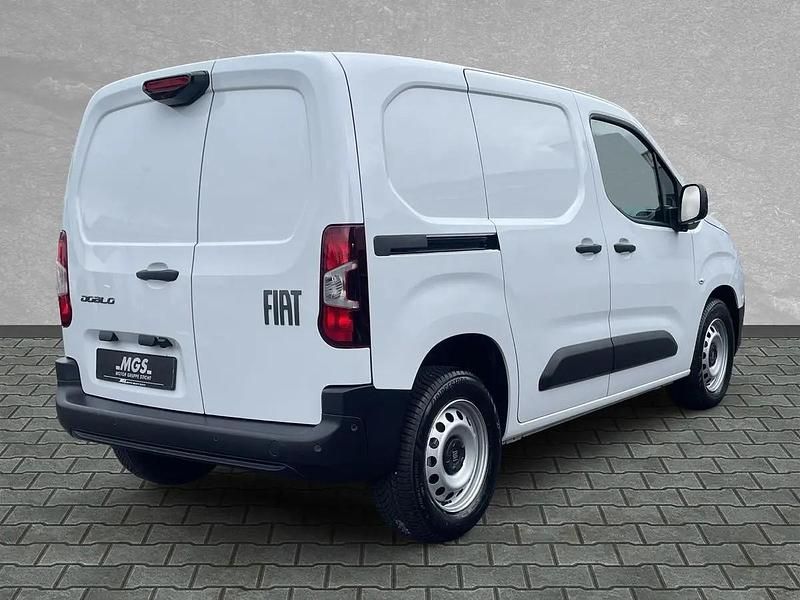 Gebraucht Fiat Doblò 101 PS (74 kW) 2025 Gelato weiß Van / Kleinbus