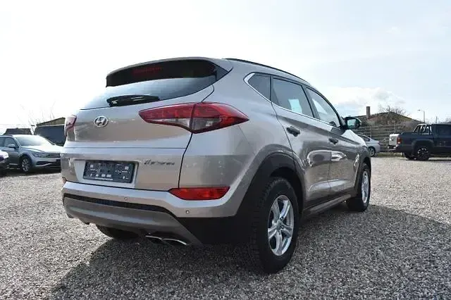 Gebraucht Hyundai Tucson Style 177 PS (130 kW) 2016 White sand SUV