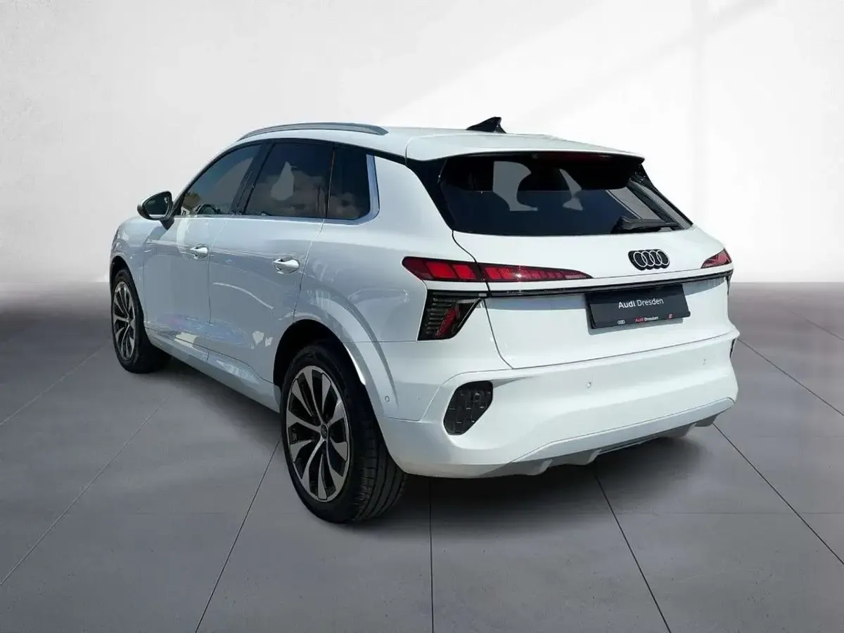 Neu Audi Q3 150 PS (110 kW) 2026 Arkonaweiß SUV