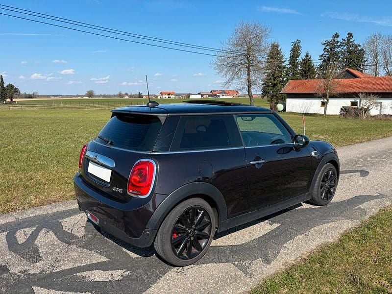 Gebraucht Mini Cooper 136 PS (100 kW) 2014 Schwarz Kleinwagen