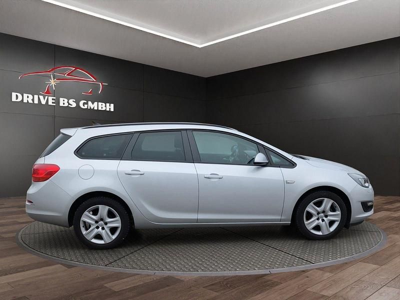 Gebraucht Opel Astra 140 PS (102 kW) 2016 Silber Kombi