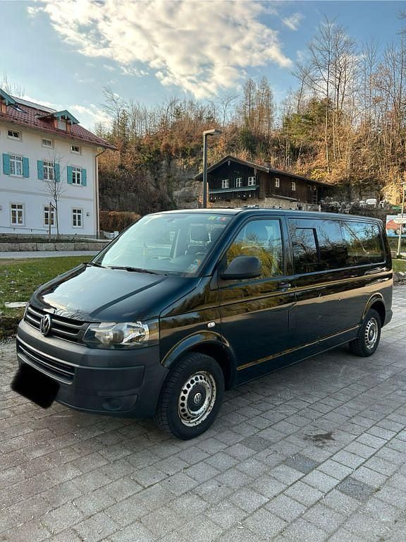 Gebraucht VW Caravelle 102 PS (75 kW) 2014 Schwarz Limousine