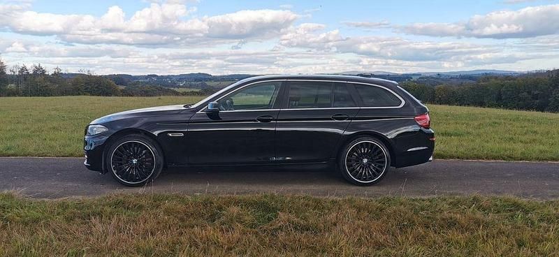 Gebraucht BMW 530 258 PS (189 kW) 2014 Schwarz Kombi
