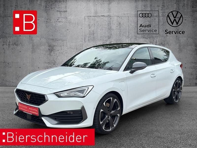 Weiss Gebraucht 2022 Cupra Leon Limousine | 25.950 € (Fairer Preis) - Bild 1/3