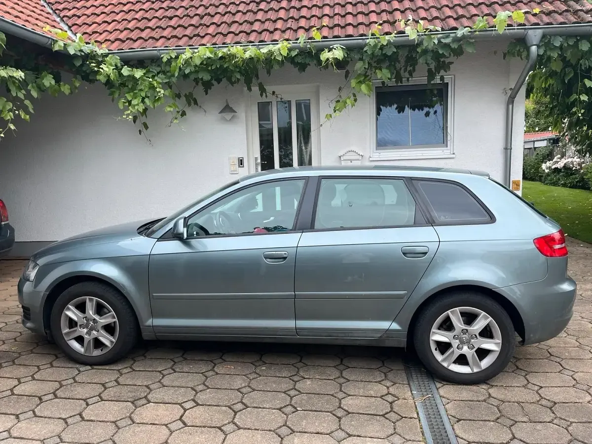 Gebraucht Audi A3 Ambiente 125 PS (91 kW) 2009 Andere farben Kleinwagen