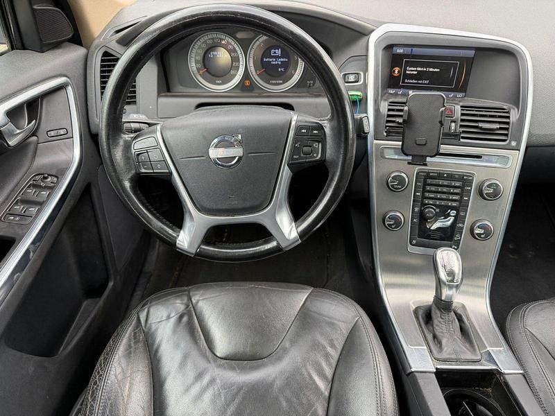 Gebraucht Volvo XC60 Summum 215 PS (158 kW) 2013 Grau SUV