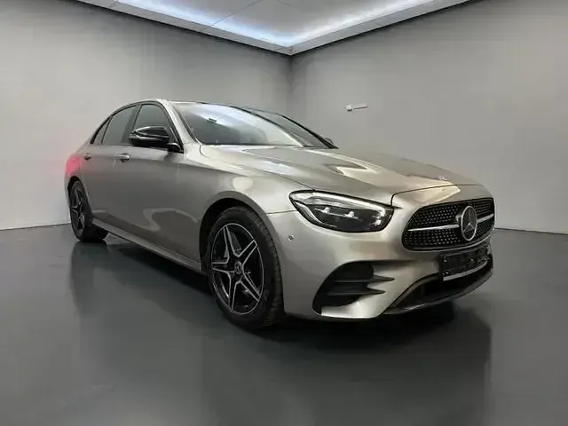 Gebraucht Mercedes E450 AMG line 367 PS (269 kW) 2022 Silber Limousine