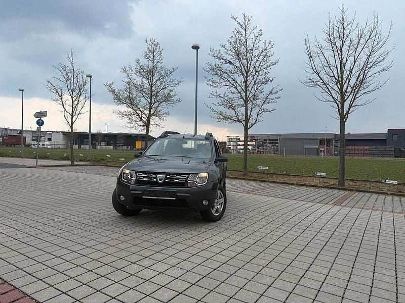 Gebraucht Dacia Duster Urban Explorer 109 PS (80 kW) 2015 Grau SUV