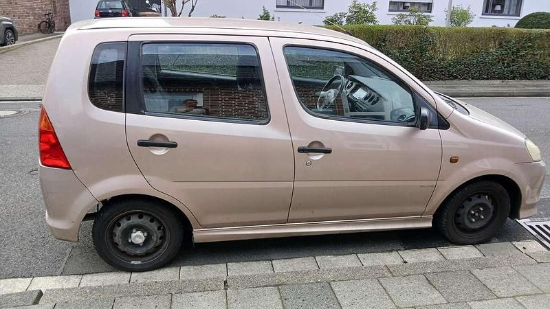 Gebraucht Daihatsu YRV Plus 87 PS (63 kW) 2005 Van / Kleinbus