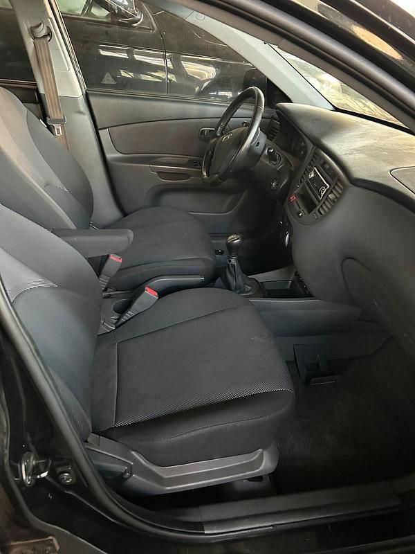 Gebraucht Kia Rio 96 PS (70 kW) 2008 Schwarz Kombi