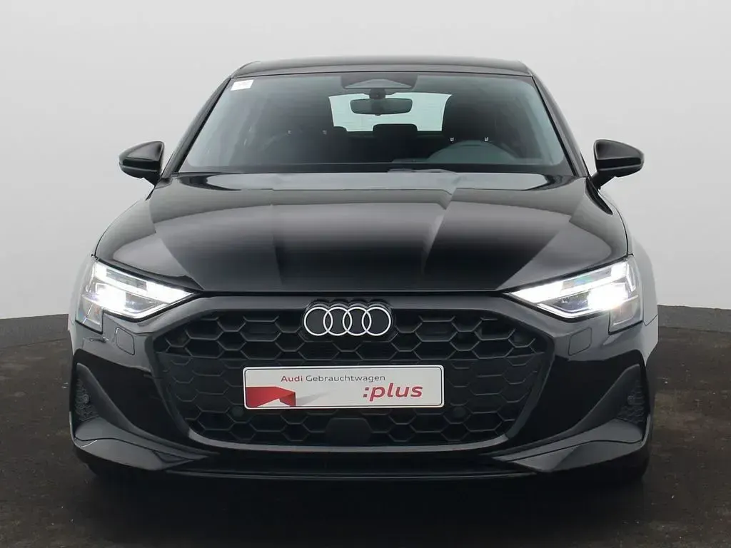 Gebraucht Audi A3 116 PS (85 kW) 2026 Brillantschwarz Limousine