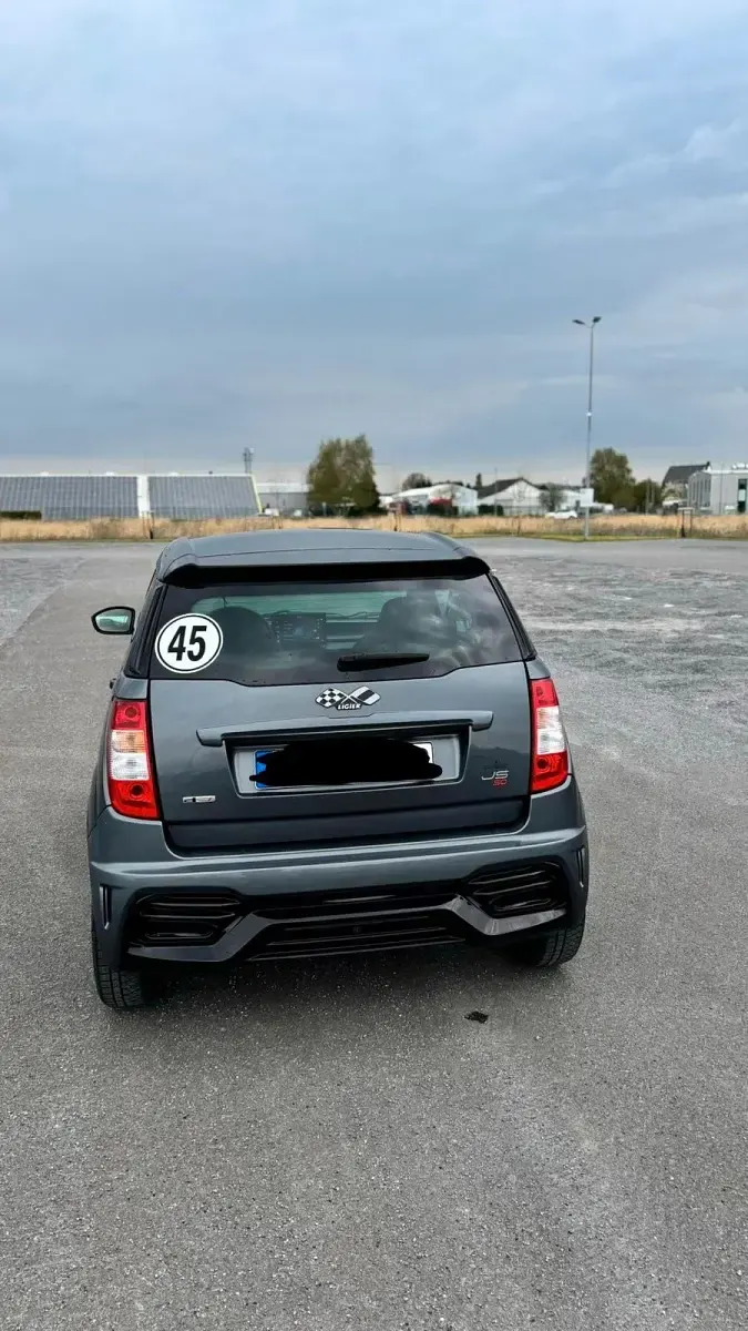 Käytetty Ligier JS50 2023 Harmaa Viistoperä