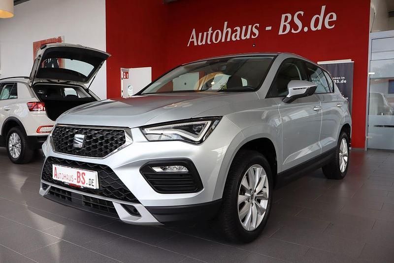 Silber Gebraucht 2024 Seat Ateca Style SUV | 21.697 € (Superpreis) - Bild 1/4