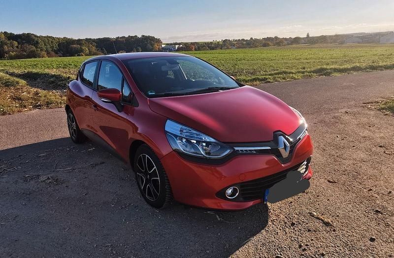 Rot Gebraucht 2014 Renault Clio IV GT Kleinwagen | 10.700 € (Fairer Preis) - Bild 1/4